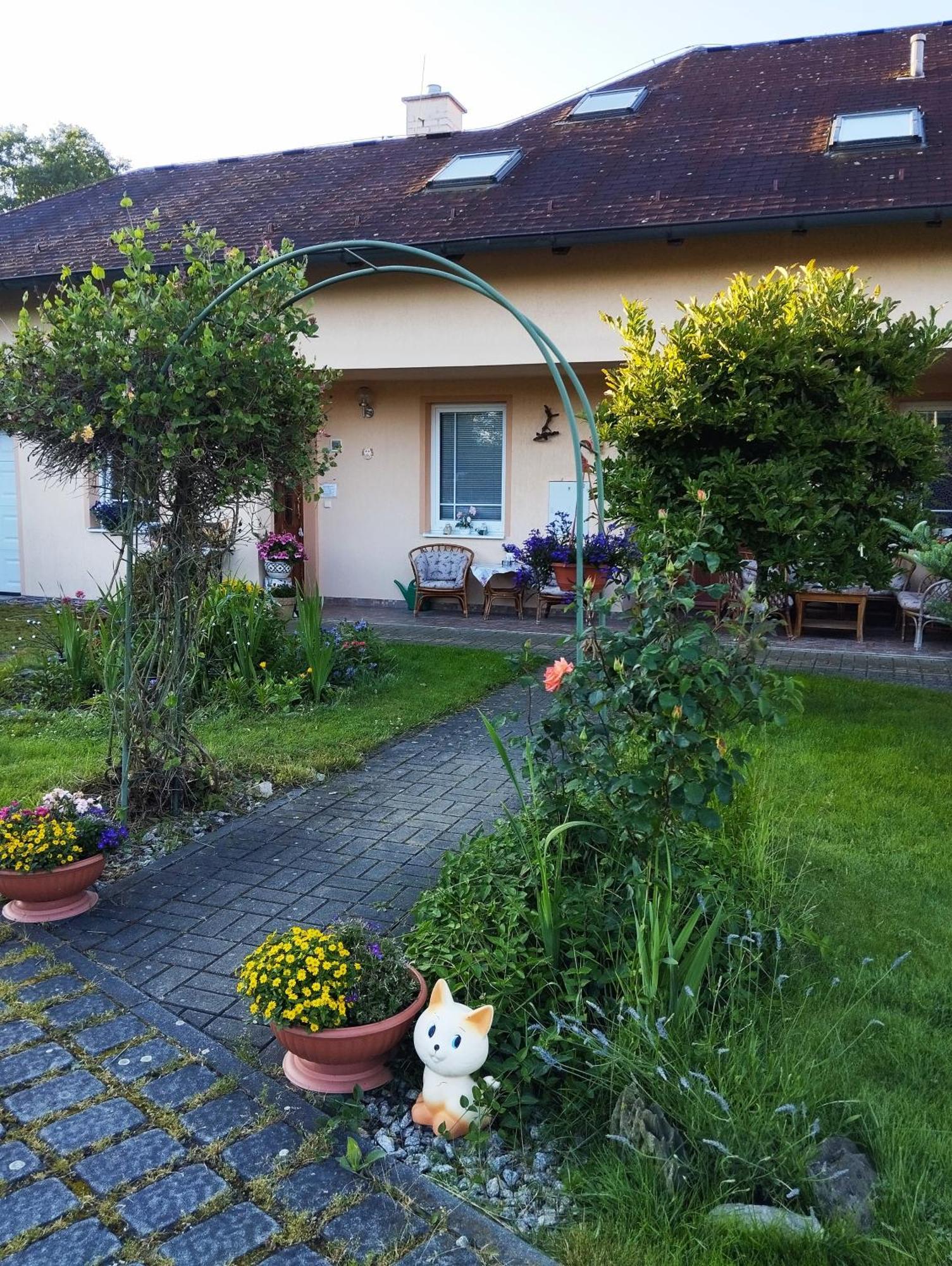Ubytovani Poustka Františkovy Lázně Extérieur photo